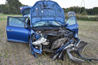 Trzy osoby poszkodowane w wypadku niedaleko Kościana. Policja wyjaśnia kto zawinił