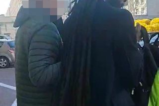 Warszawa.  27-latek zaatakowany nożem na Placu Bankowym