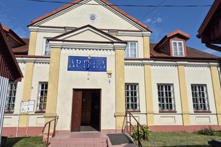 To dwór słynnego fabrykanta z XIX wieku. Ostatni bastion uktyty między blokami