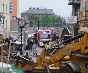 Nowe nagranie z dziewczynką z Kłodzka pojawiło się w sieci. Nie da się przejść obojętnie, ściśnie ci gardło!