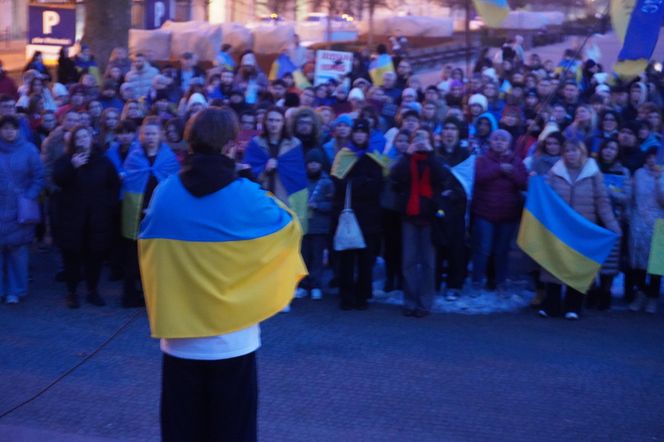 Manifestacja w trzecią rocznicę wybuchu wojny w Ukrainie