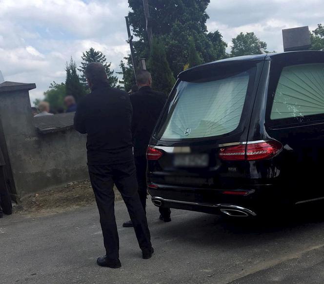 Pogrzeb 18-letniej Kasi. Nastolatka zginęła tragicznie wracając z wesela