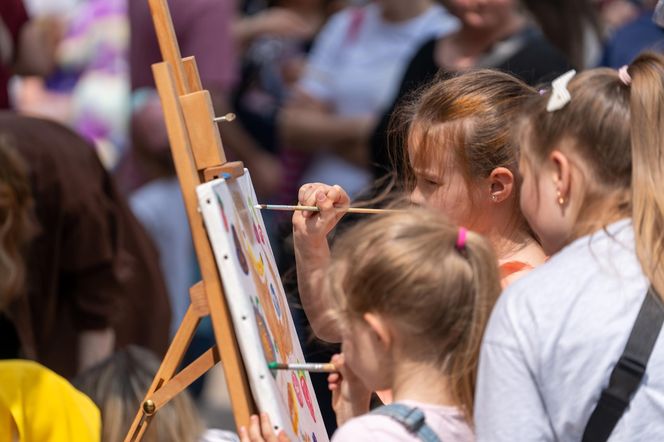 Tłumy na Starym Mieście w Olsztynie. Tak mieszkańcy świętowali Dzień Dziecka