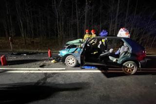 Groźny wypadek pod Gorzowem. Skoda wbiła się w ciągnik leśny