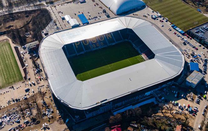 Budowa stadionu w Szczecinie. Dach już gotowy