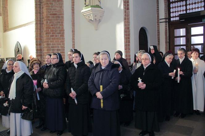 W koszalińskiej katedrze na Mszy św. spotkały się osoby konsekrowane z całej diecezji.