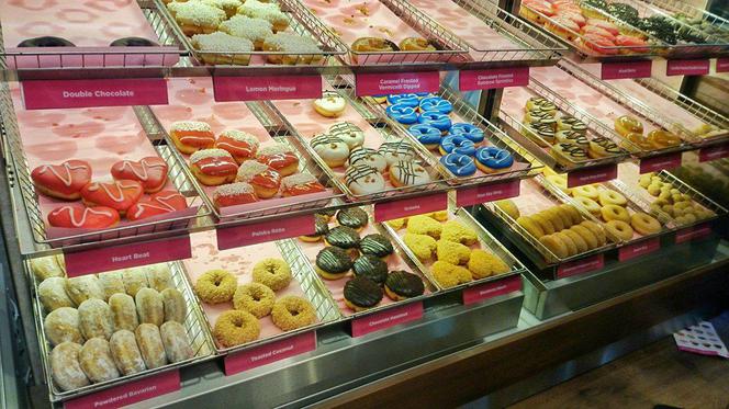 3 Dunkin' Donuts zawitał do Łodzi. Na Piotrkowskiej kolejki