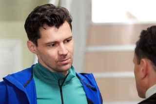 Barwy szczęścia odc. 3035. Robert Stefaniak (Paweł Ławrynowicz), Darek (Andrzej Niemyt)