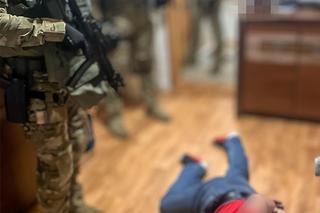  Wielka akcja CBŚP. Funkcjonariusze rozbili gang narkotykowy. Zapobiegli przeraźliwej zbrodni!