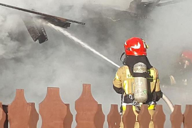 Tragiczny pożar domu w Ostrowie Wielkopolskim! Nie żyje mężczyzna 