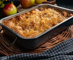 Odkryłam przepis na szarlotkę z prażonymi jabłkami, który idealnie sprawdza się na każdą okazję. Polecam