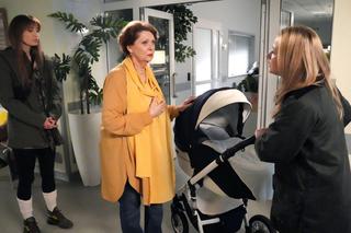 Barwy szczęścia odc. 3023. Józefina Rawicz (Elżbieta Jarosik), Sofia (Valeri Guliaieva), Celina (Orina Krajewska)