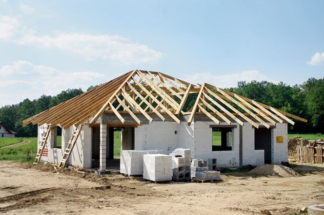 Ściana jednowarstwowa, dwuwarstwowa czy trójwarstwowa? Wybieramy konstrukcję ścian zewnętrznych.