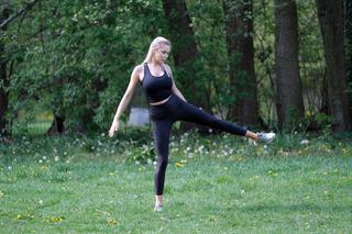 Ola Ciupa boksuje i całuje na spacerze