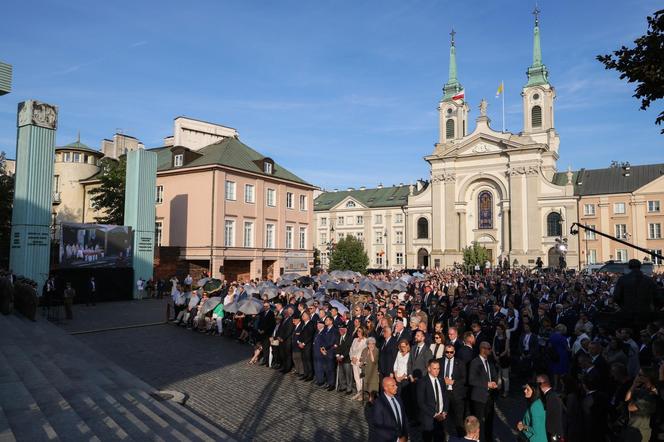 Uroczysta polowa msza święta i Apel Pamięci na pl. Krasińskich