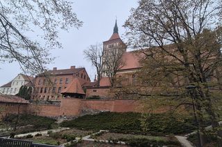 To najpiękniejszy zabytek w woj. warmińsko-mazurskim według AI. „Zachwyca strzelistą sylwetką”