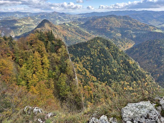 To jedno z najstarszych polskich uzdrowisk najpiękniej wygląda jesienią. Kurowali się w nim Sienkiewicz, Prus, Matejko i Konopnicka