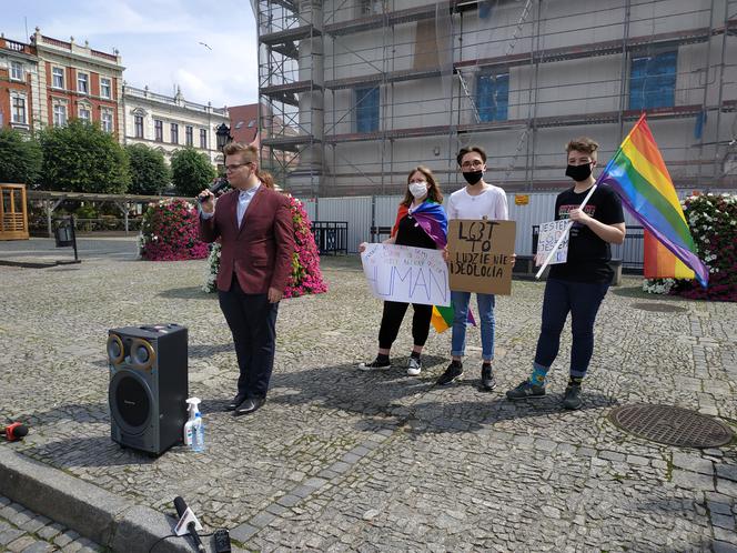 pikieta LGBT Leszno