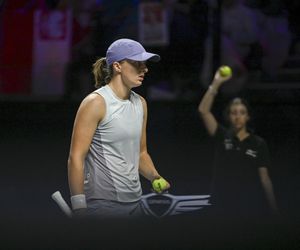 Iga Światek mecz z Jeleną Rybakiną