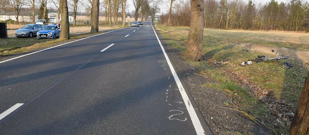 Wypadek z udziałem motocyklisty i rowerzysty w powiecie świebodzińskim