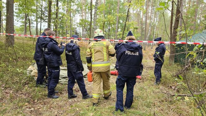 Trąba powietrzna przeszłą pod Warszawą. Pole namiotowe zniknęło w powierzchni ziemi. 26 osób potrzebowało pomocy