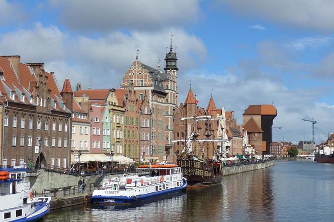 Niemal 700 tys. zł miesięcznie za prom przy moście Siennickim w Gdańsku