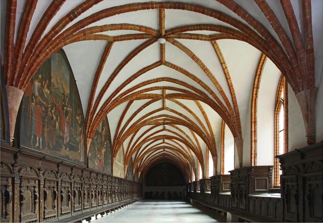 Pelplin – „mały Watykan” w woj. pomorskim