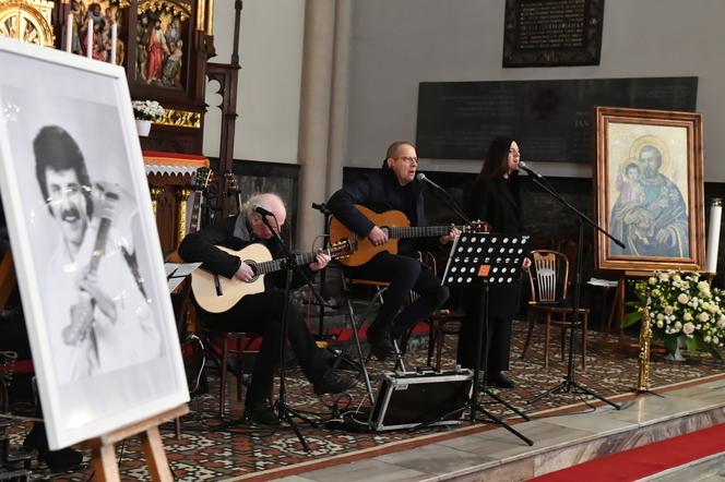 Pogrzeb Krzysztofa Krawczyka. Nabożeństwo żałobne w łódzkiej archikatedrze