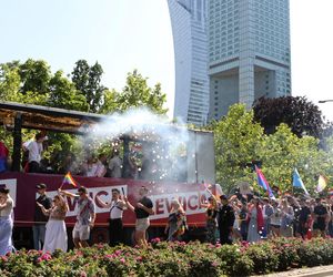 Parada Równości w Warszawie zablokowana. Szokujące sceny!