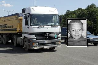 Wypadek w Telakach: 5-letni Bartuś ZARABIAŁ na kredki, ZGINĄŁ pod tirem