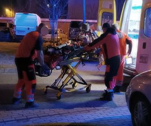 Zasztyletował sanitariusza, odpowie za usiłowanie zabójstwa drugiego medyka