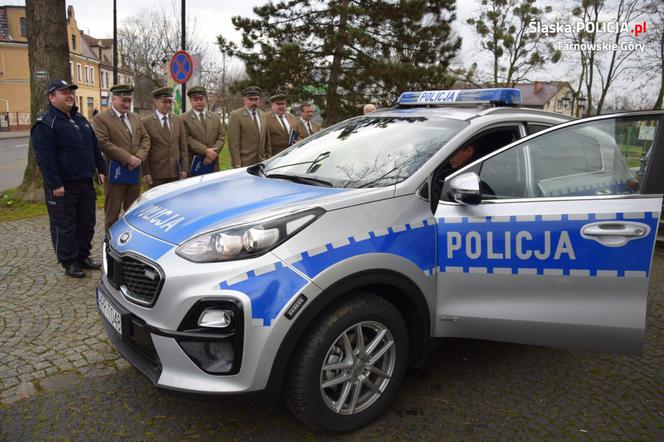 Nowy radiowóz dla policjantów Tworoga