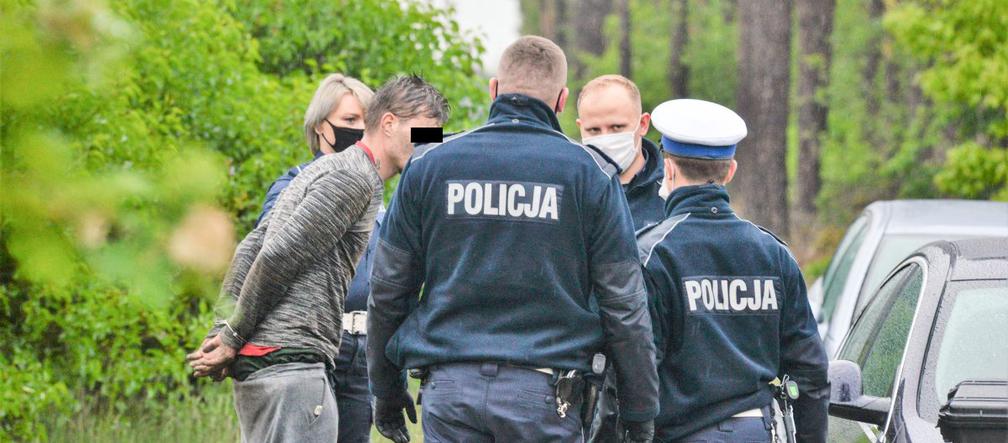 Pijany motocyklista uciekł przez las. Złapała go policja