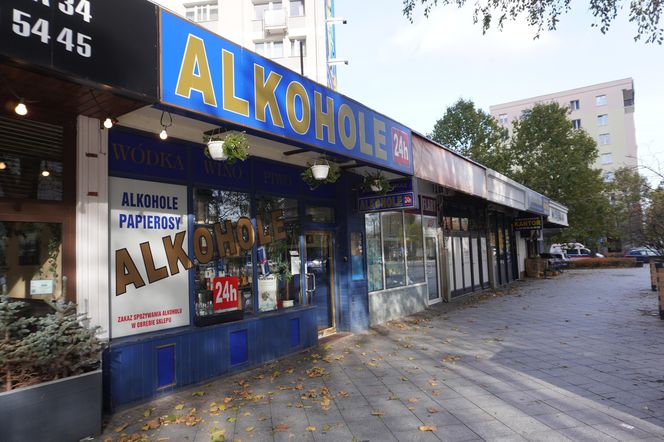 Sklepy monopolowe 24h w Śródmieściu Warszawy przechodzą do historii