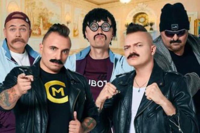 Czadoman jednym z Mosznowładców. Wokalista disco polo przyłączył się do akcji Movember Polska 2021 