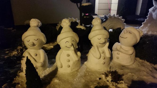 Śnieżne rzeźby DJ Larry'ego