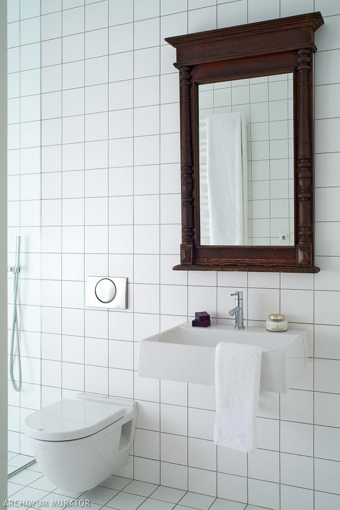 Lustro w łazience minimalistycznej