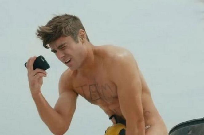 Zac Efron nago w Dirty Grandpa