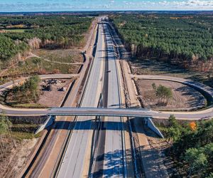 18 grudnia GDDKiA oddała  do ruchu ostatni z trzech odcinków autostrady A2 Mińsk Mazowiecki – Siedlce, pomiędzy węzłami Groszki i Siedlce Zachód