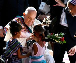 Tak kochają papieża Franciszka. Całe miasto opustoszało, wszyscy idą na mszę. Może być niemal milion osób!