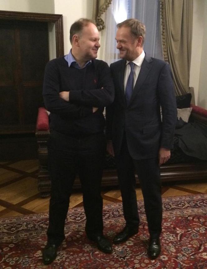 naswza piosenka jest bardzo krótka: wódka i jeszcze raz wódka