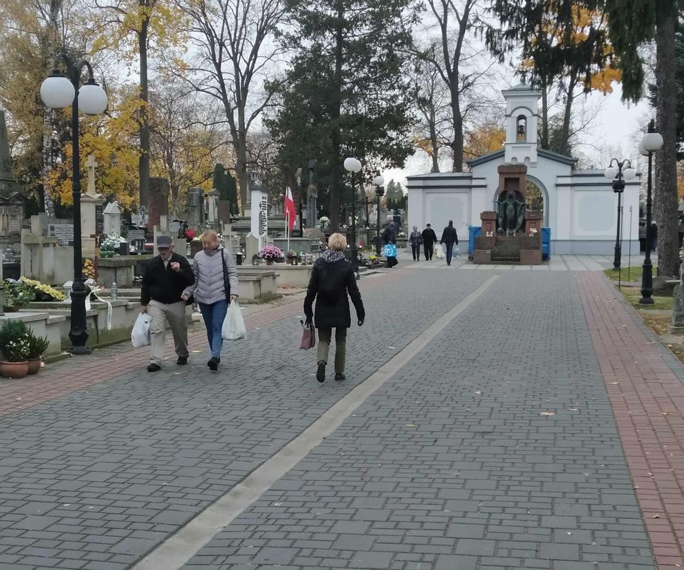 Będzie kolejna kwest na cmentarzu przy ul. Limanowskiego. Do tej pory zebrano 800 tys. złotych