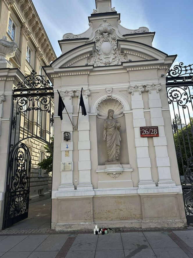  Tak wygląda kampus Uniwersytetu Warszawskiego dzień po ataku