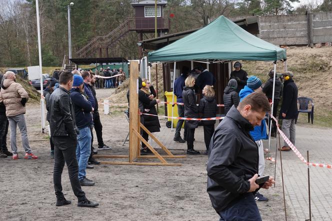 BTS Kaliber w Bydgoszczy zaczyna sezon! Za nami pierwszy w tym roku piknik strzelecki [ZDJĘCIA]