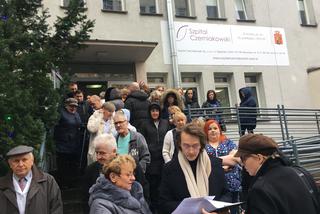 Protest lekarzy i pielęgniarek w Warszawie. Bronią Szpitala Czerniakowskiego [AUDIO]