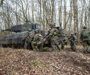 Niemcy coraz bardziej boją wojny Rosji z NATO. Są też nieufni wobec uchodźców z Ukrainy 