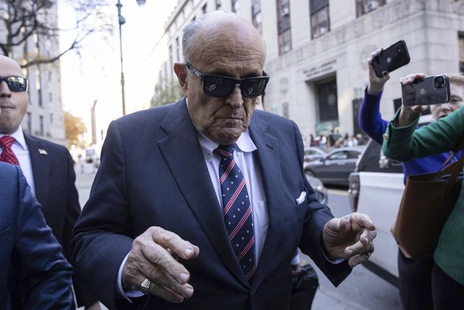 Rudy Giuliani miał oddać mieszkanie, opróżnił je z kosztowności