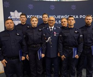 Nowi policjanci wypowiedzieli słowa przysięgi. Na Warmii i Mazurach rekrutacja wciąż trwa [ZDJĘCIA]