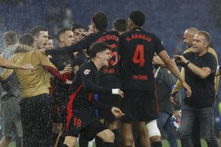 Tak potraktowano piłkarzy Barcelony po zdobyciu mistrzostwa. Żenujące zachowanie rywali