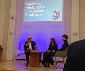 Spotkanie prezydenta Grudziądza z lokalną młodzieżą